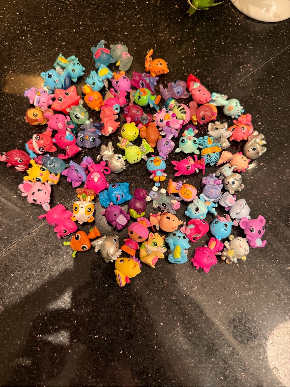 Lot of 65 Assorted Spin Master Hatchimals CollEGGtibles